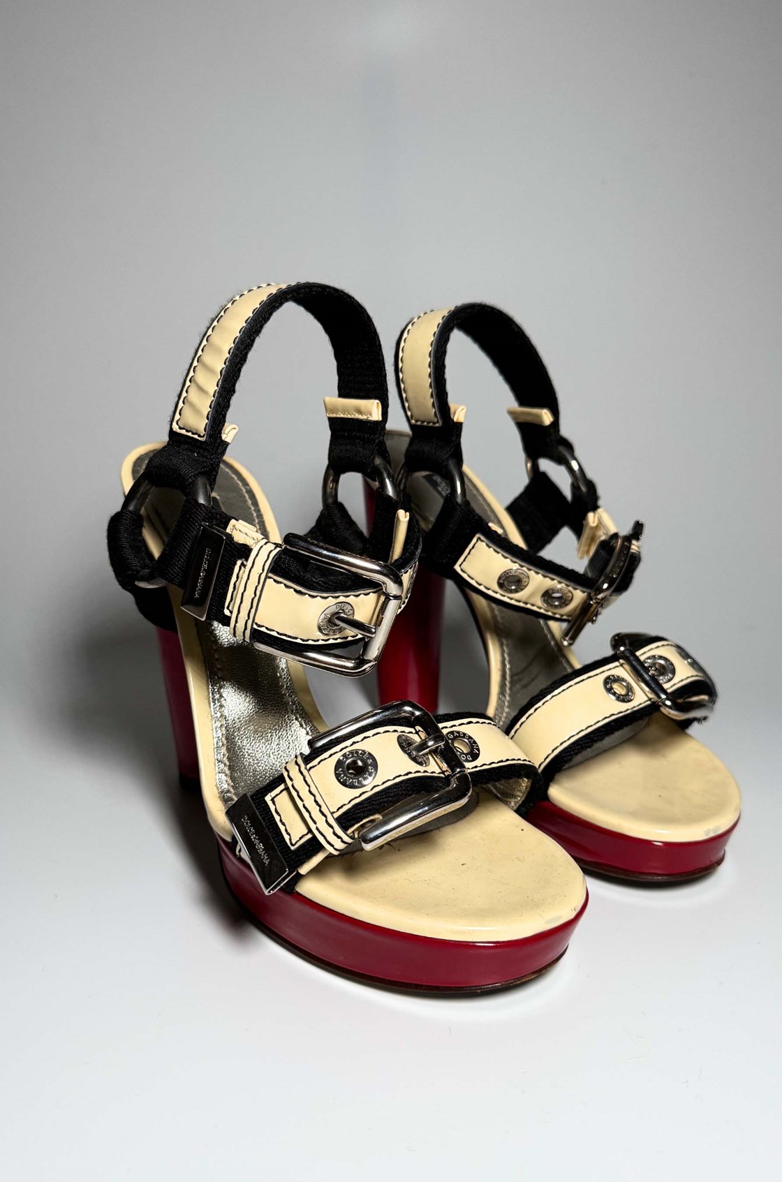 Dolce Gabanna Çok Renkli Bantlı Topuklu Ayakkabı (37,5)