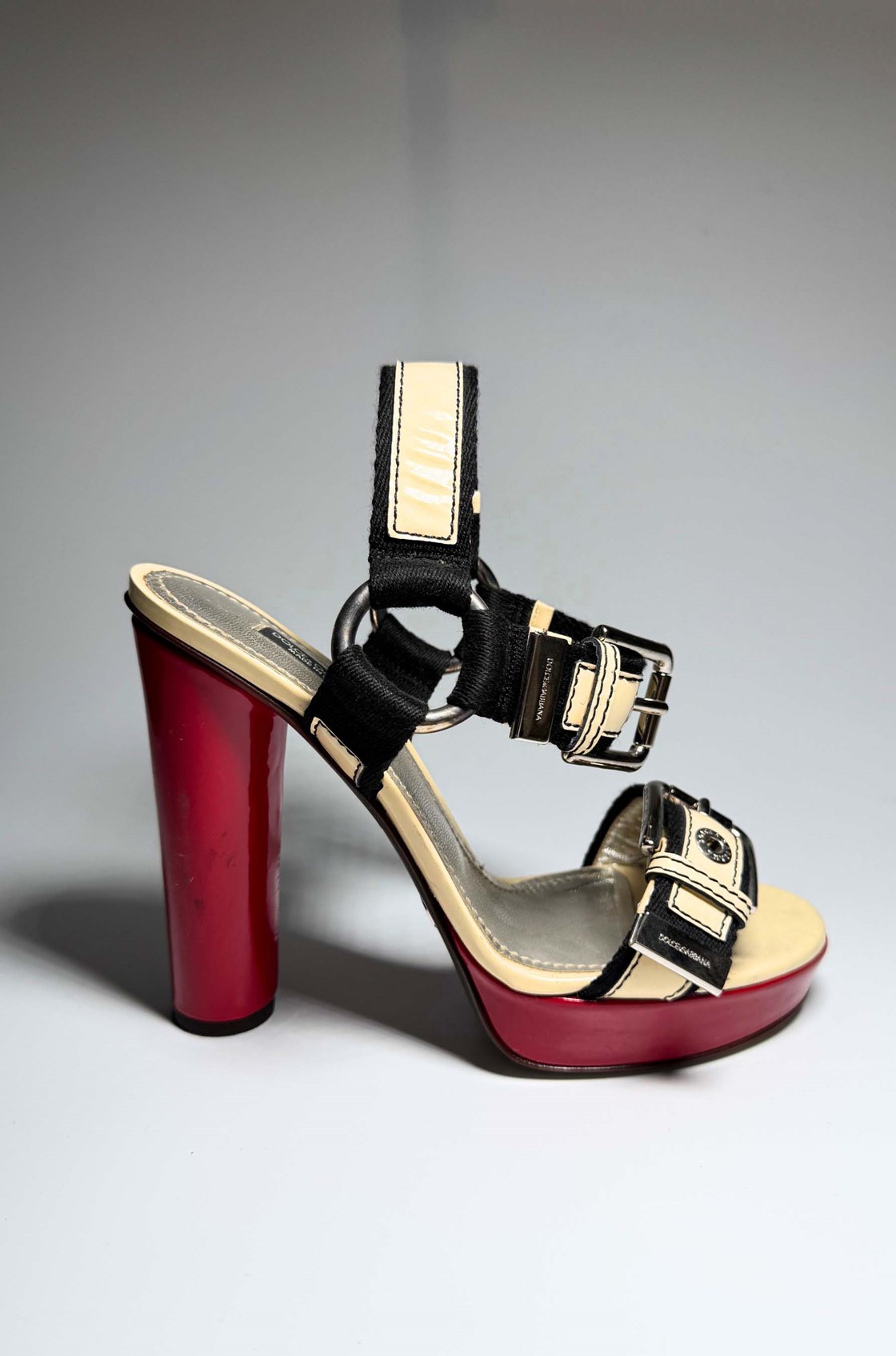 Dolce Gabanna Çok Renkli Bantlı Topuklu Ayakkabı (37,5)