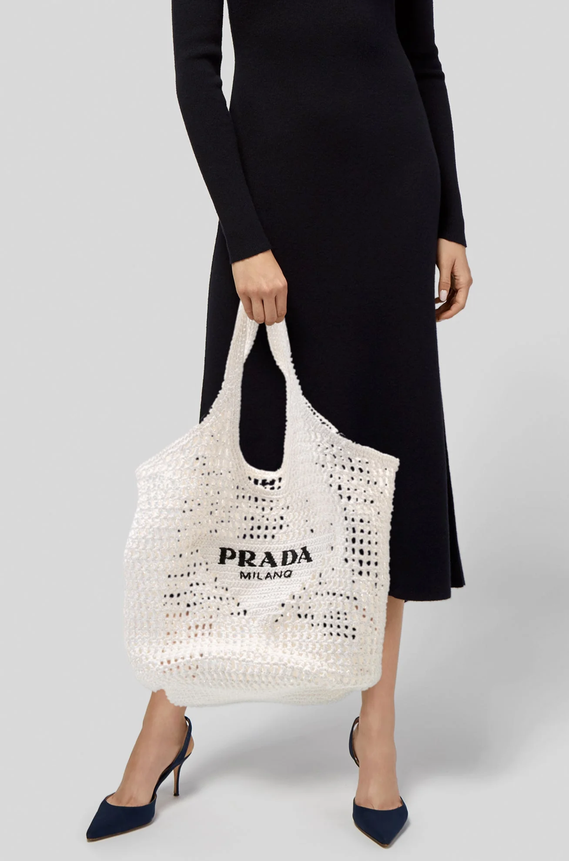 Prada Beyaz Rafya Çanta