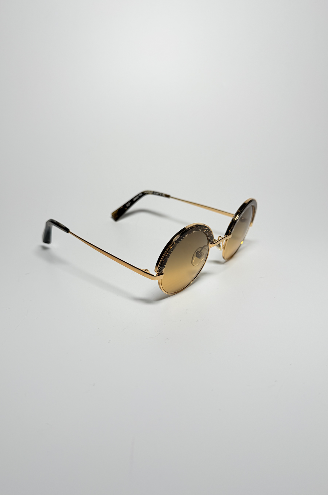 Alain Mikli Renkli Çerçeve Detaylı Güneş Gözlüğü