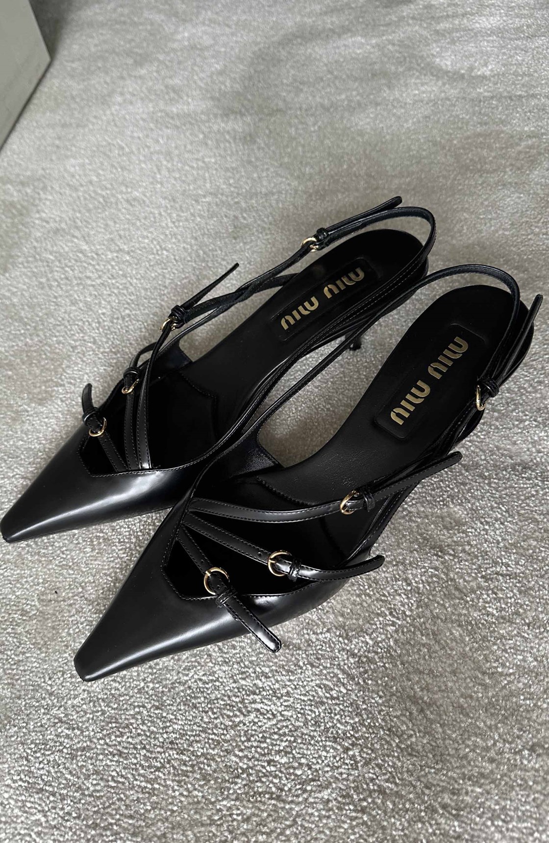 Miu Miu Siyah Topuklu Ayakkabı (38)