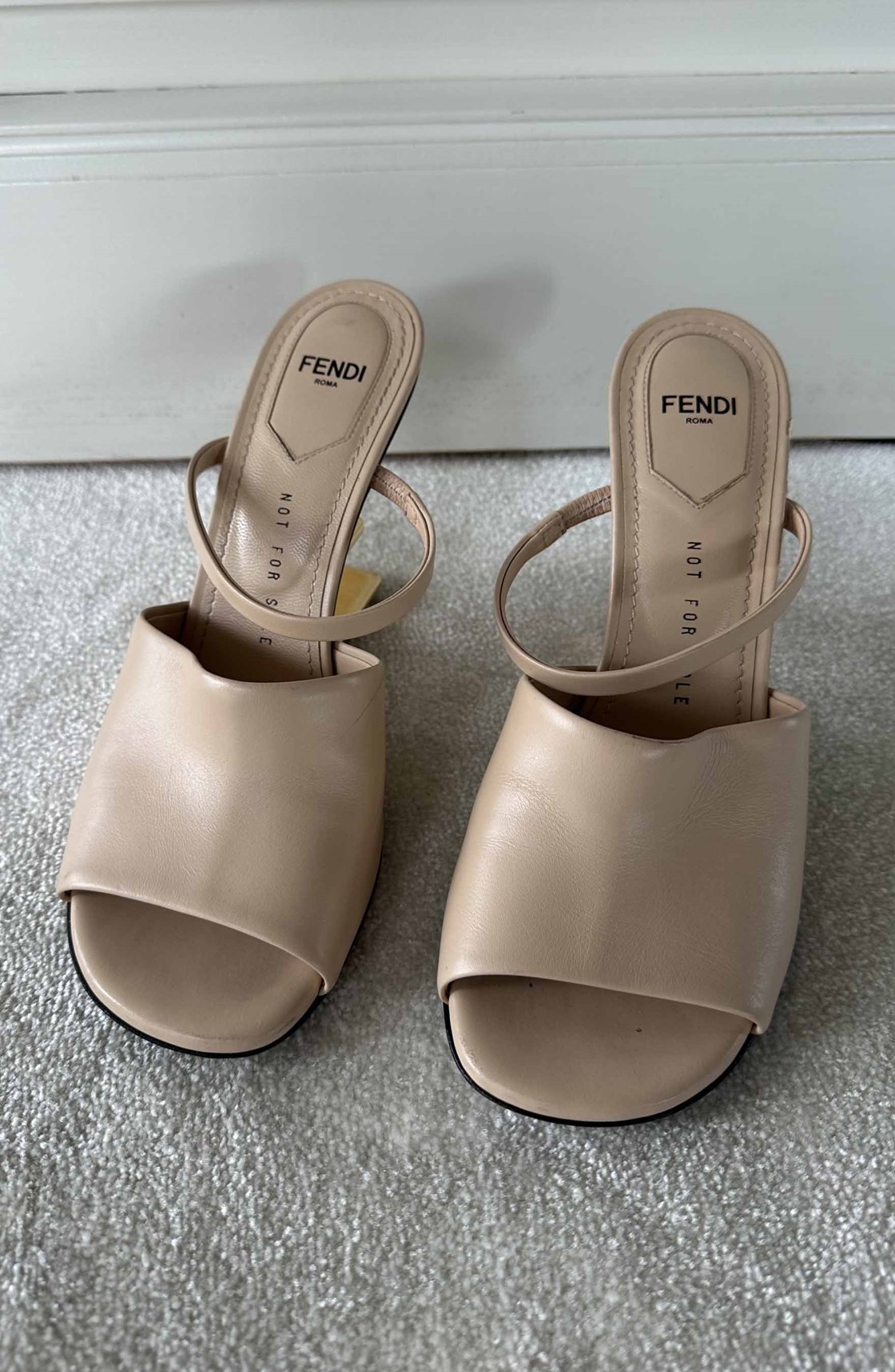 Fendi Bej Topuklu Ayakkabı (38)