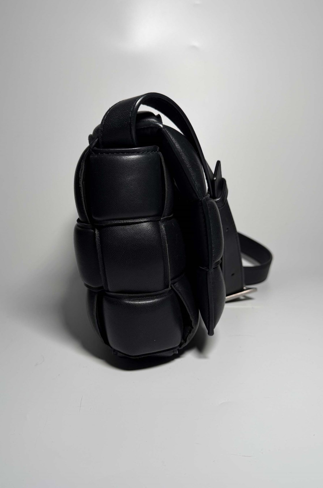 Bottega Veneta Padded Cassette Siyah Çanta