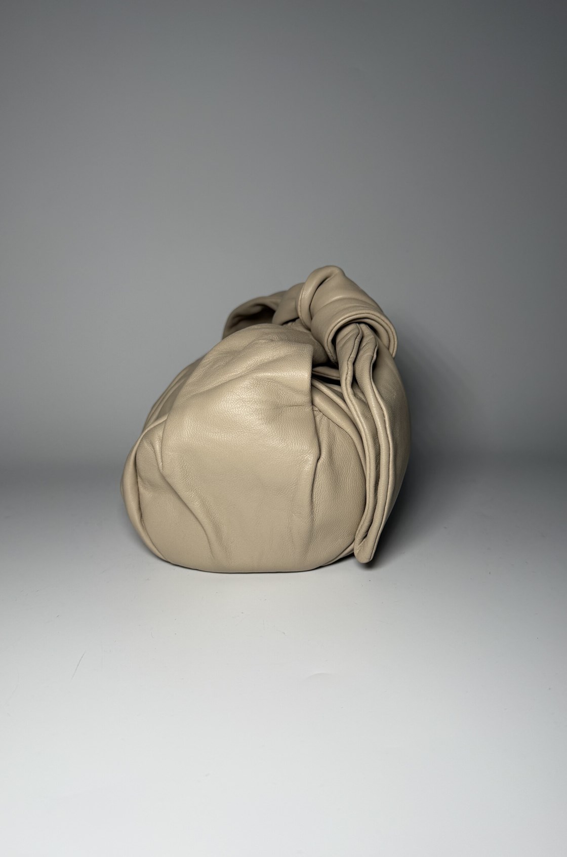 Rejina Pyo Nane Kurdele Saplı Bej Küçük Çanta