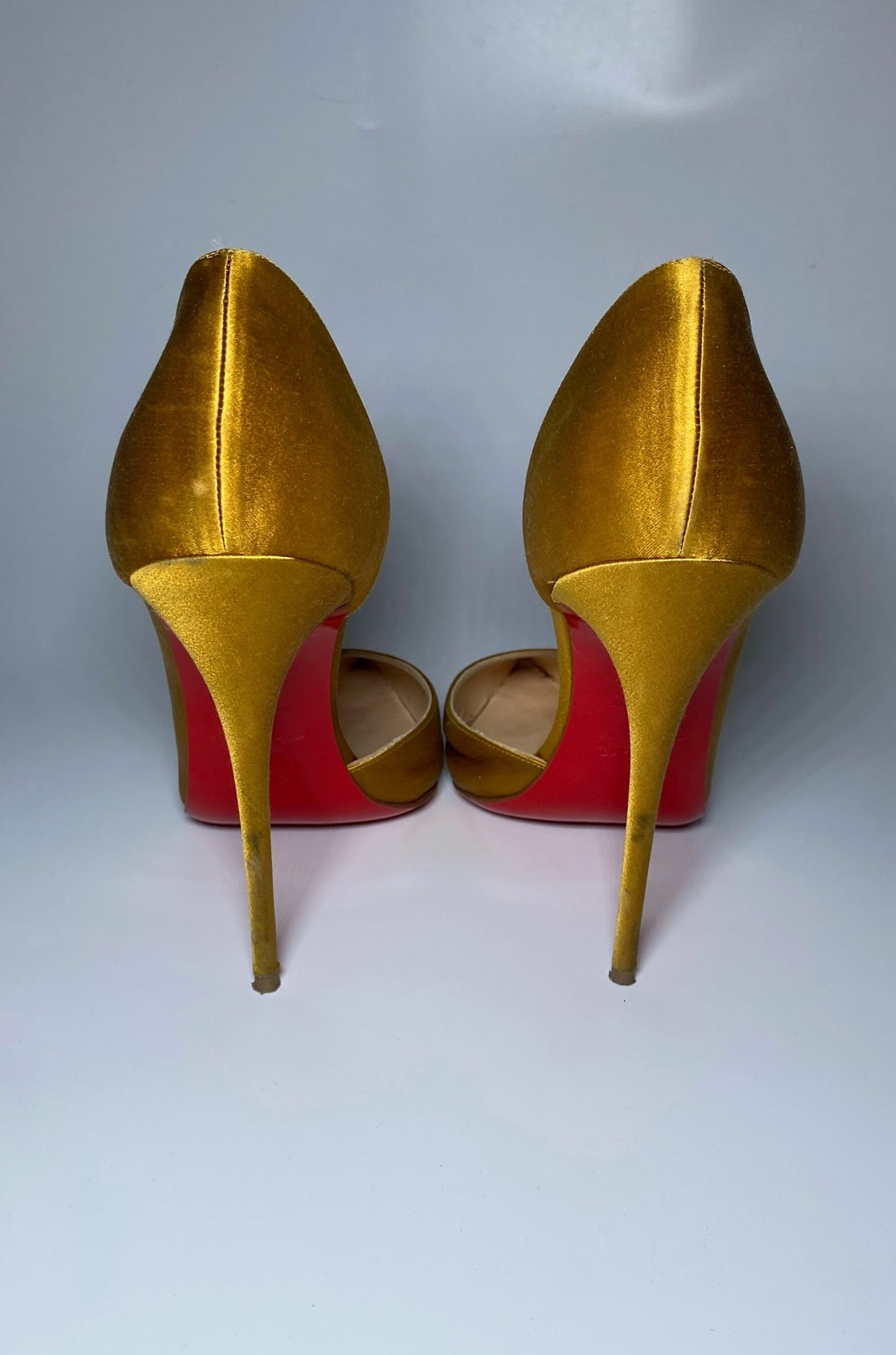 Christian Louboutin Iriza Saten Hardal Topuklu Ayakkabı (39)