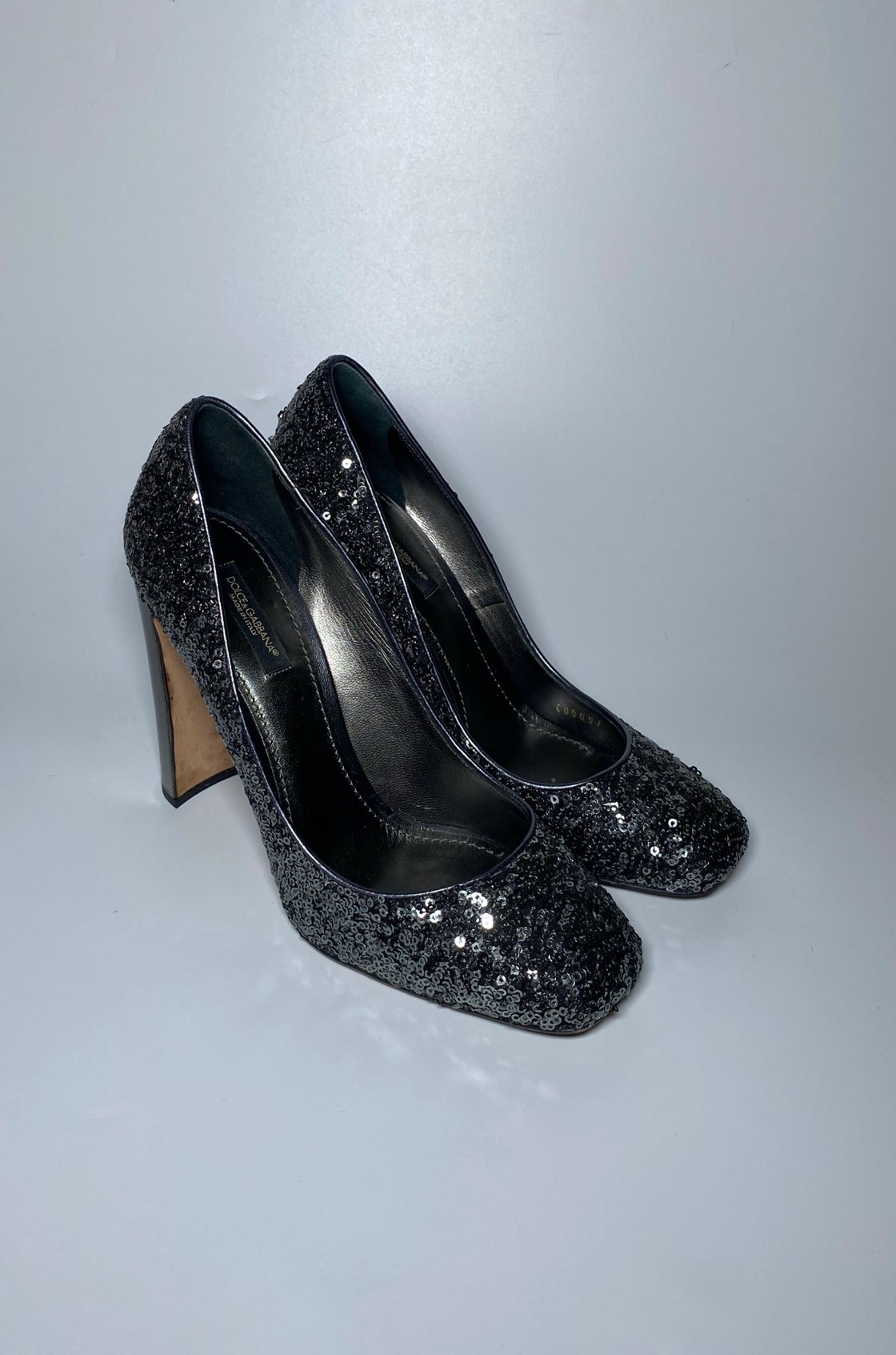 Dolce & Gabbana Vally Payetli Taşlı Koyu Gri Topuklu Ayakkabı (39)