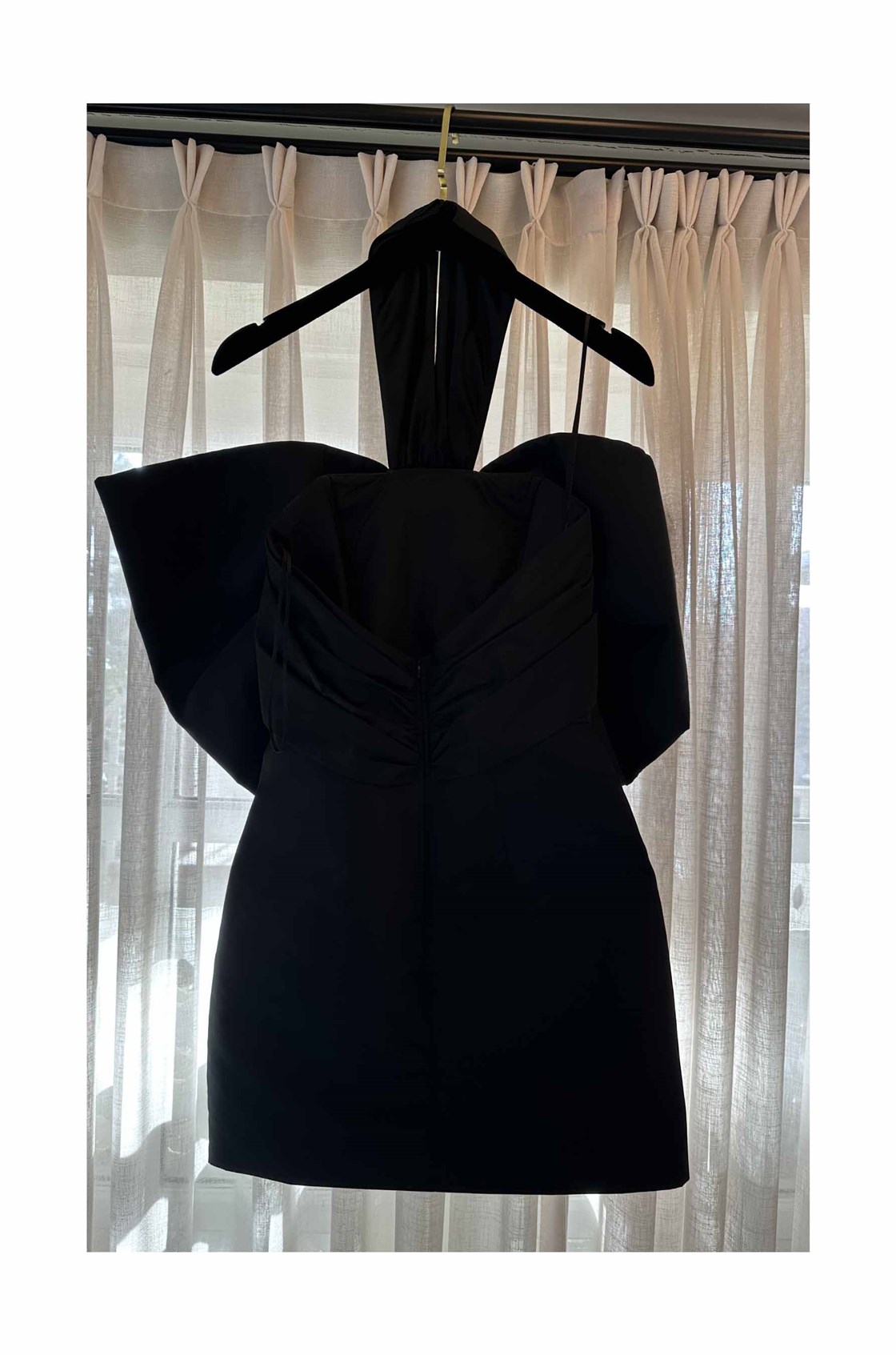 H&M Fiyonk Detaylı Siyah Mini Elbise