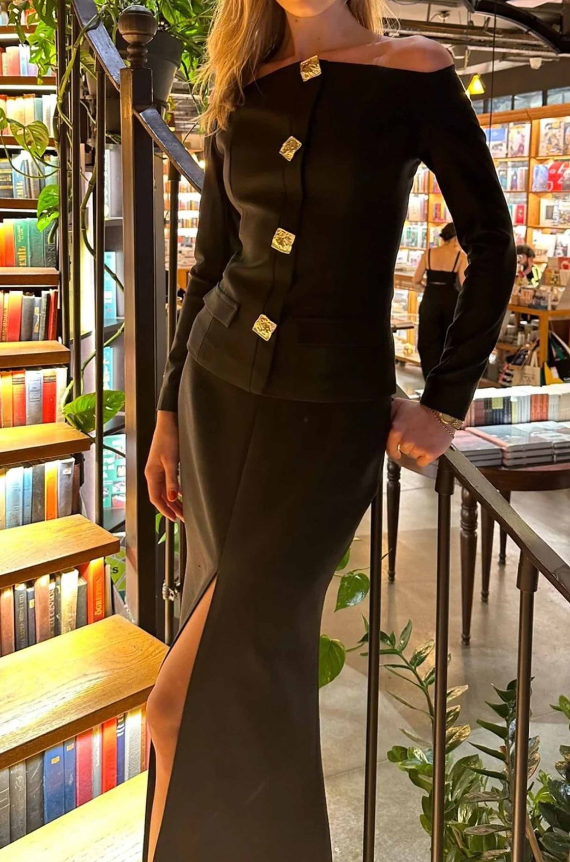 Glamour Düşük Omuzlu Siyah Ceket