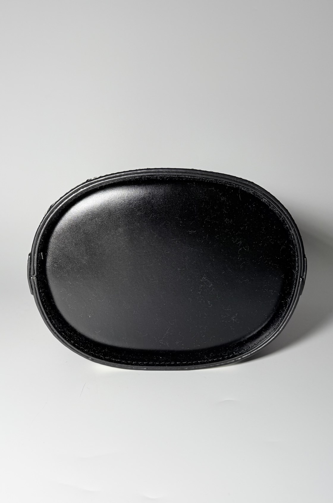 Staud Bisset Çizgili Siyah-Beyaz Bucket Çanta