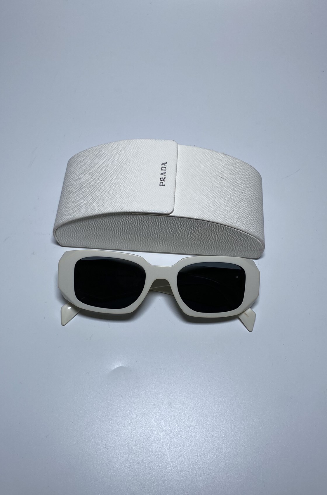 Prada Symbole Beyaz Güneş Gözlüğü