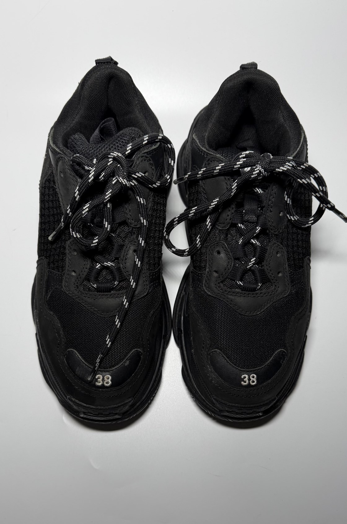 Balenciaga Triple S Kalın Tabanlı Siyah Sneaker (38)