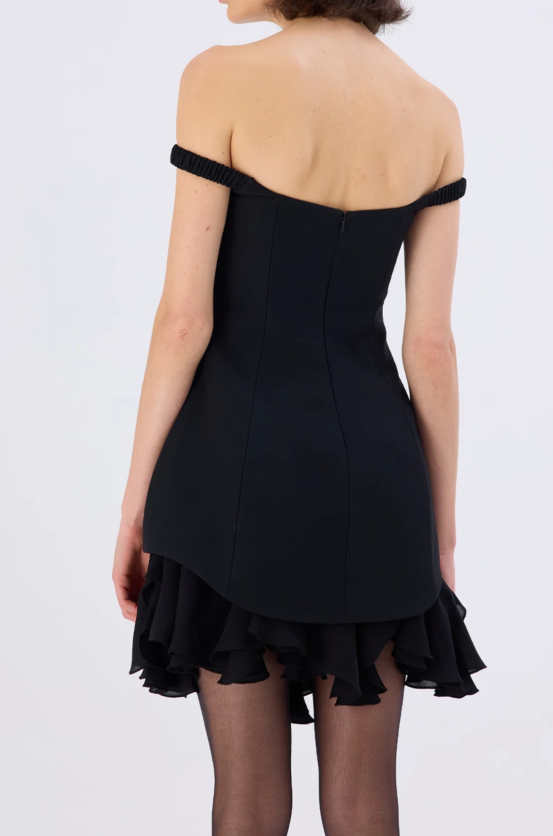 Lavinia Düşük Omuzlu Kalıplı Kumaştan Siyah Mini Elbise