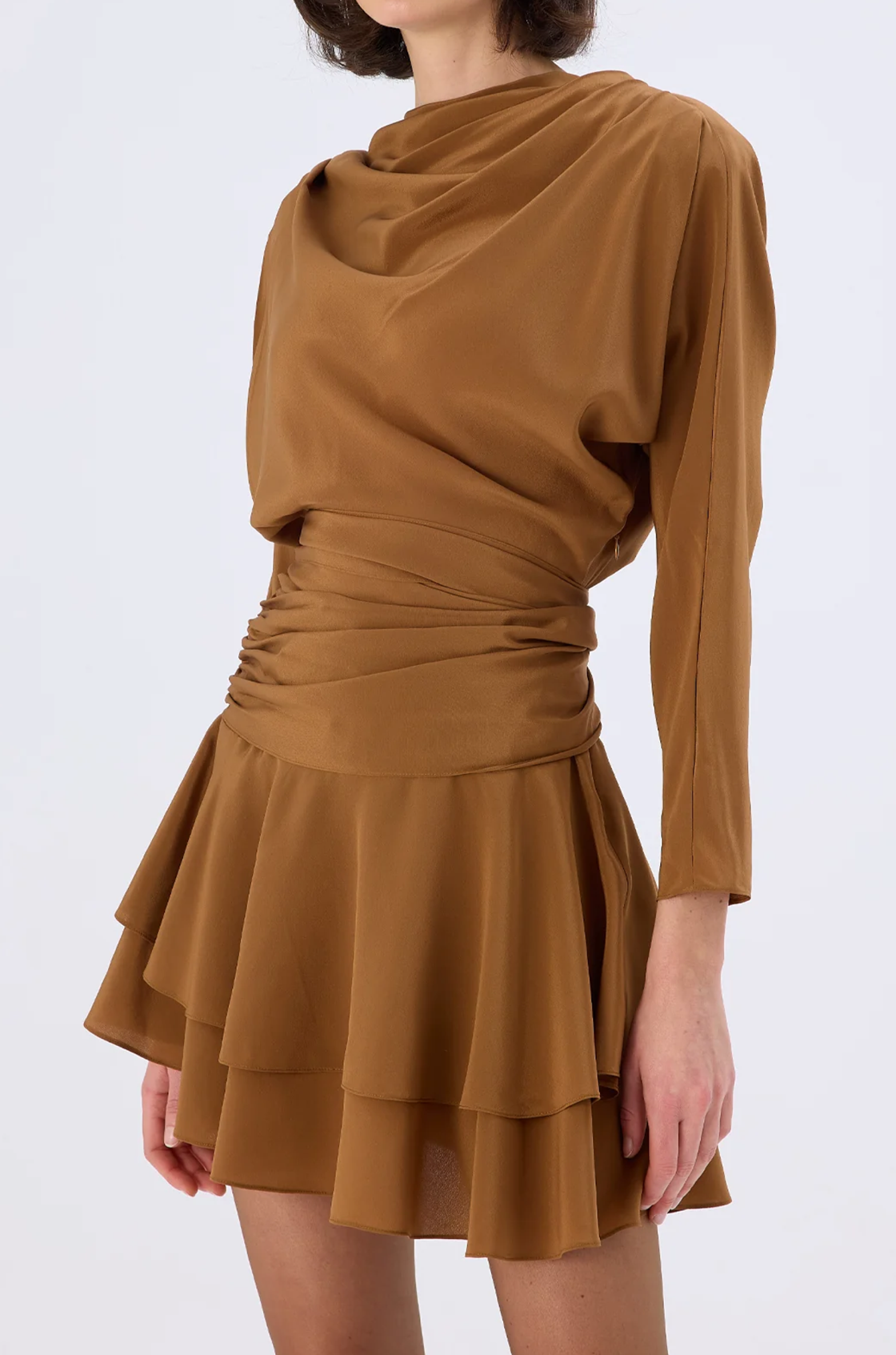 Janis Vatkalı Uzun Kollu Asimetrik Kuşaklı Kahverengi Mini Elbise