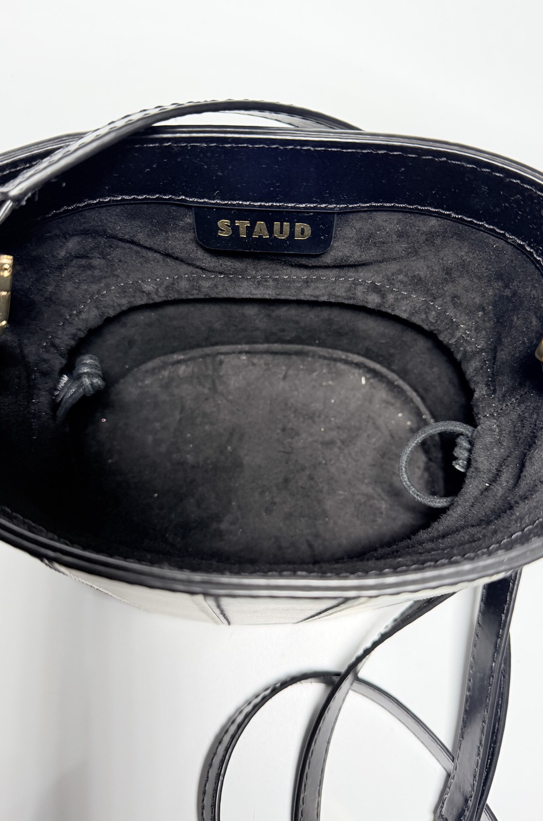 Staud Bisset Çizgili Siyah-Beyaz Bucket Çanta