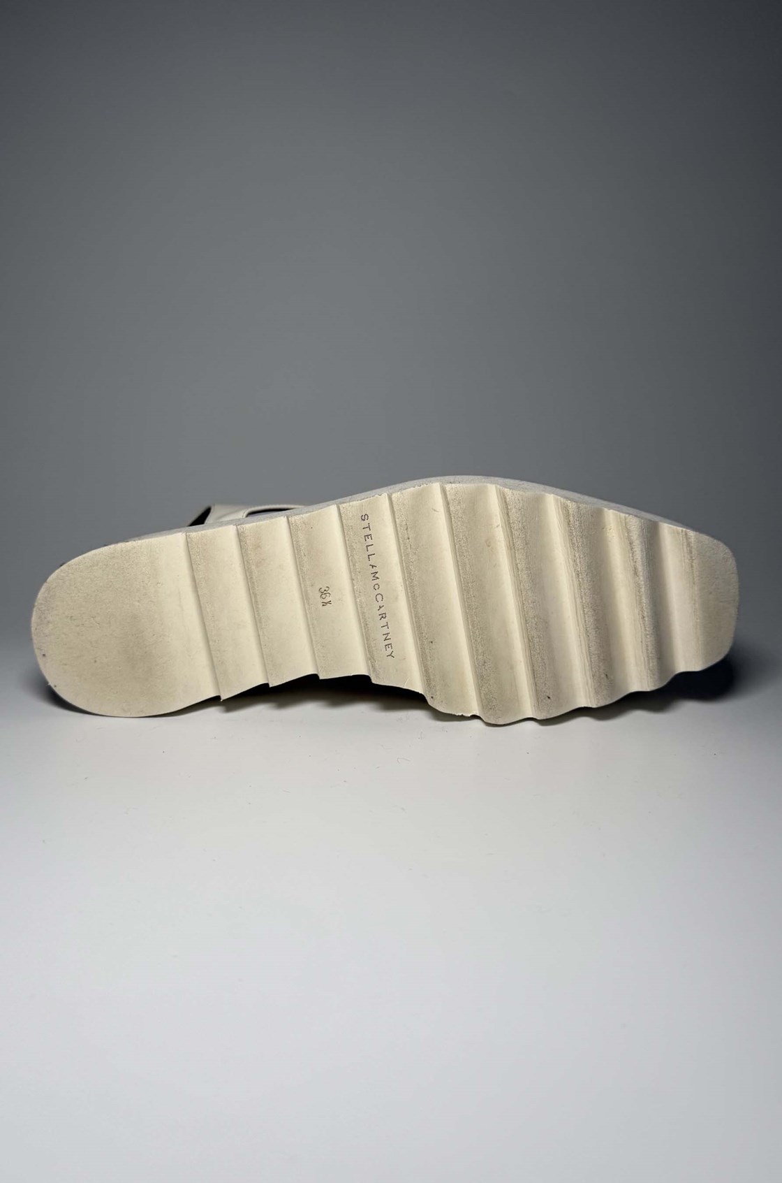 Stella McCartney Elyse Yanları Açıklık Detaylı Beyaz Ayakkabı (36.5)