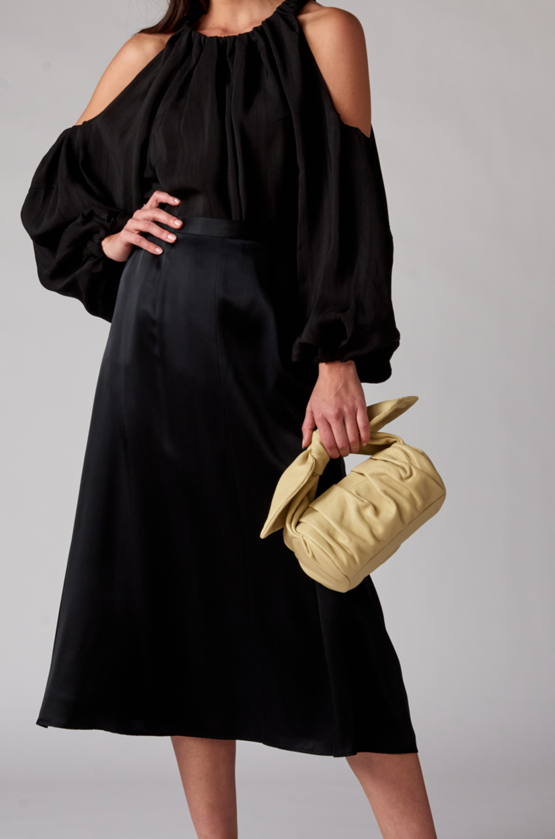 Rejina Pyo Nane Kurdele Saplı Bej Küçük Çanta