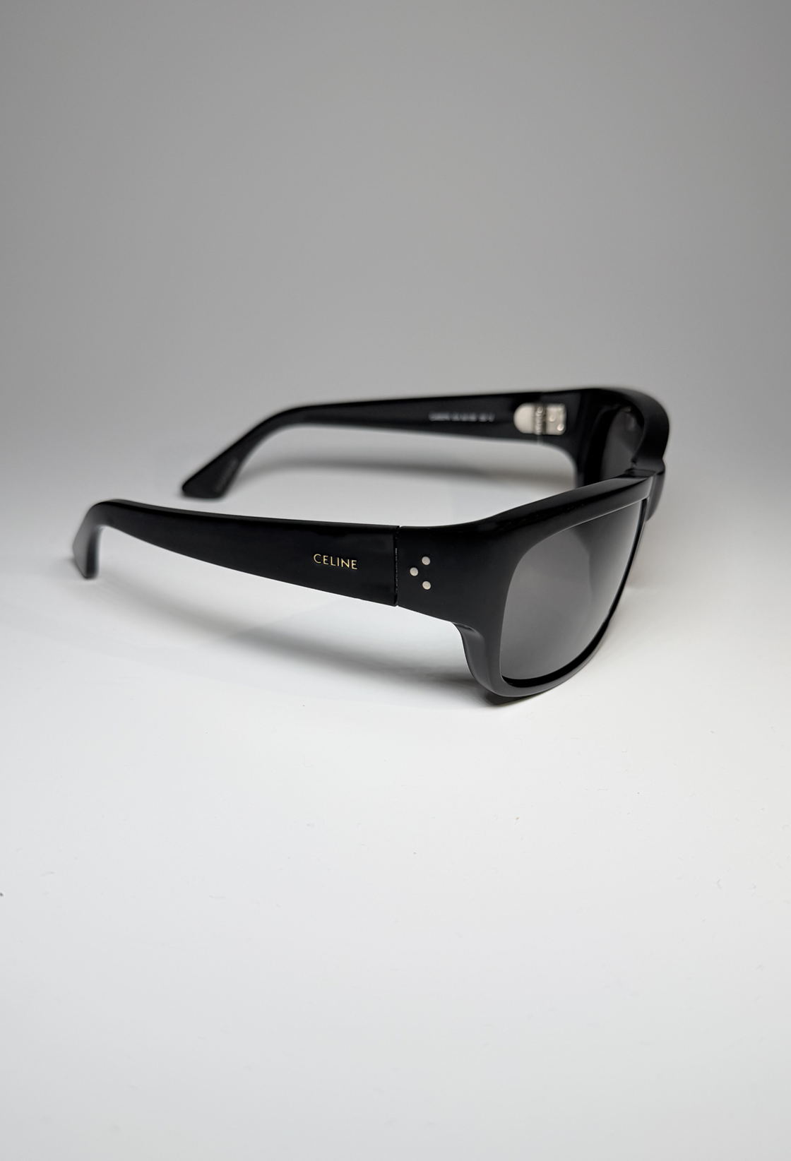Celine Kalın Çerçeveli Siyah Güneş Gözlüğü 