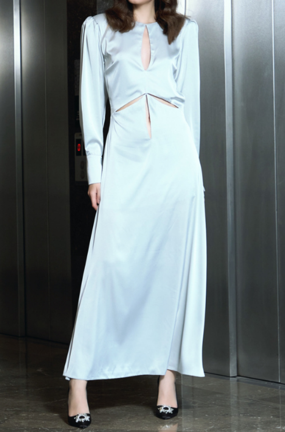 Elise Cut-Out Detaylı Sırtı Açık Saten Su Yeşili Maxi Elbise