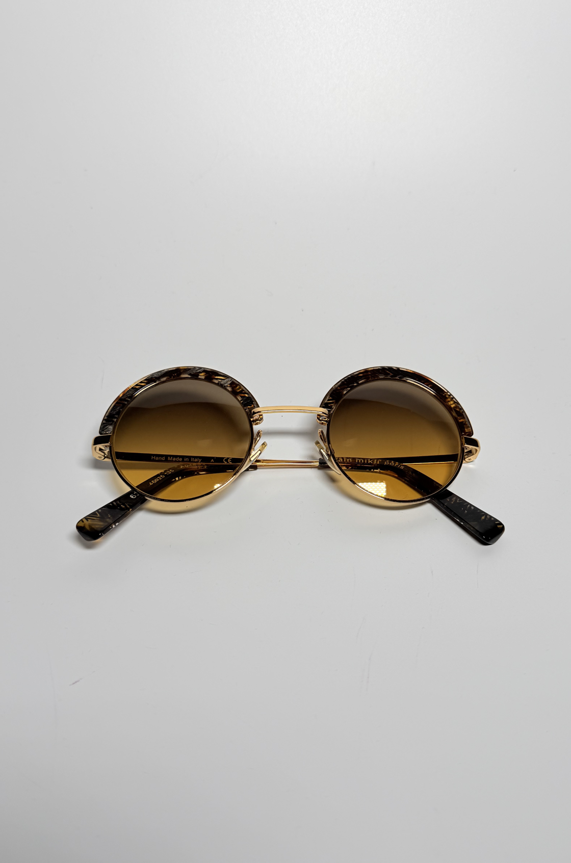 Alain Mikli Renkli Çerçeve Detaylı Güneş Gözlüğü