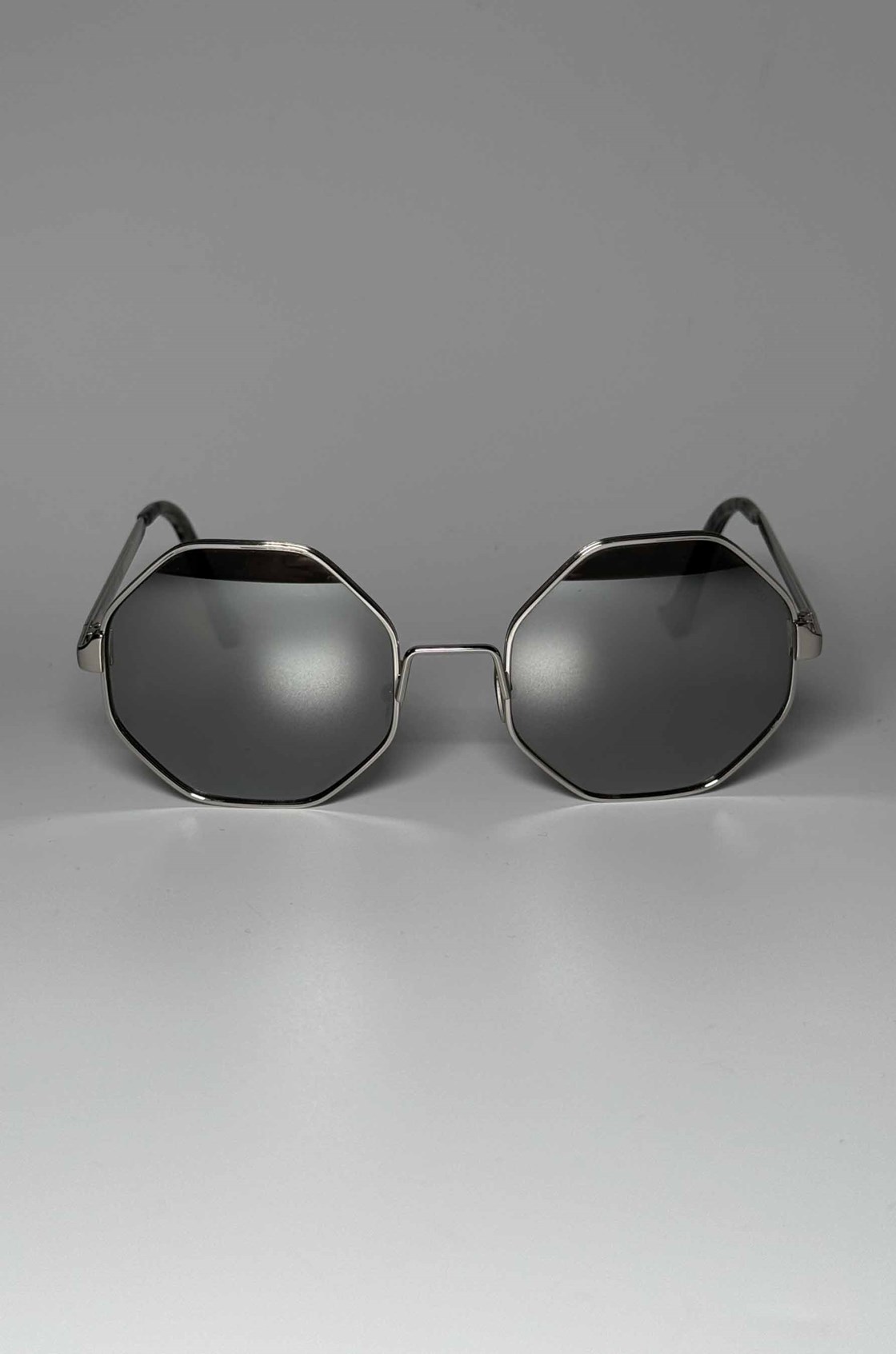 Cutler and Gross Sekizgen Çerçeveli Güneş Gözlüğü