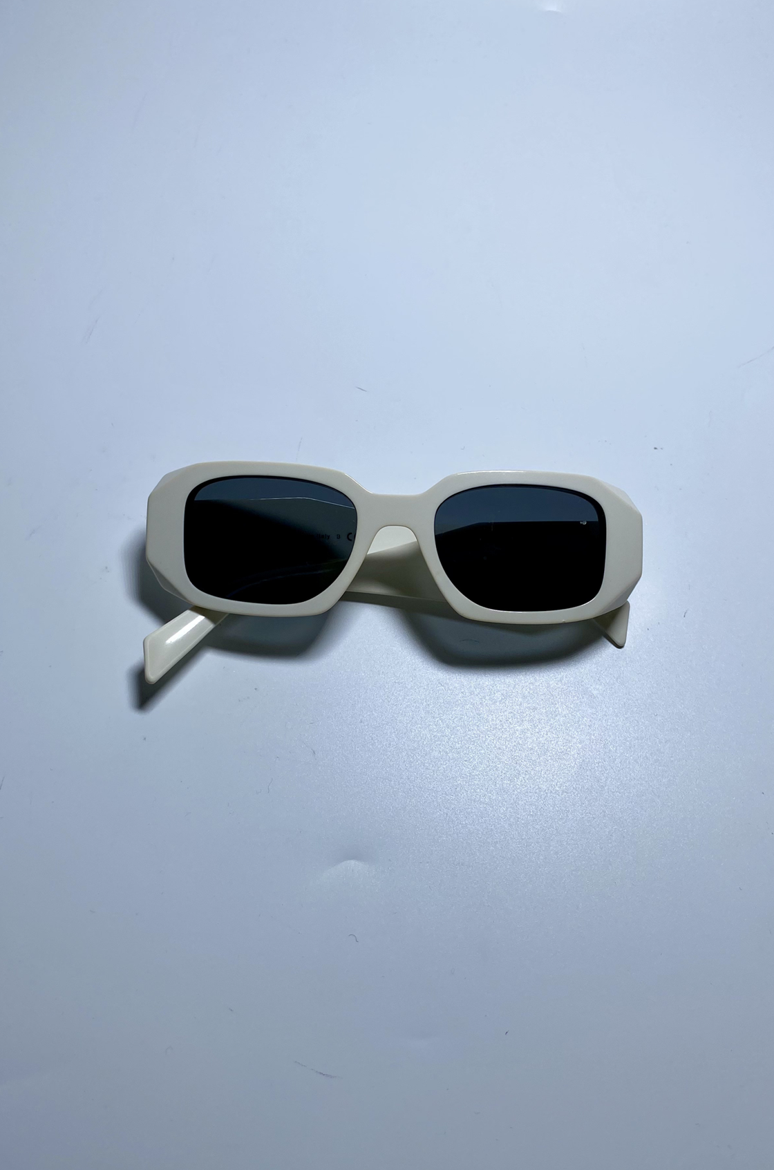 Prada Symbole Beyaz Güneş Gözlüğü