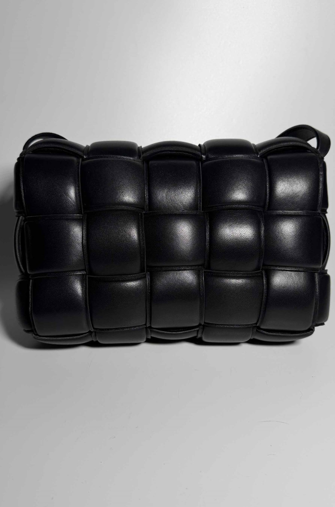 Bottega Veneta Padded Cassette Siyah Çanta