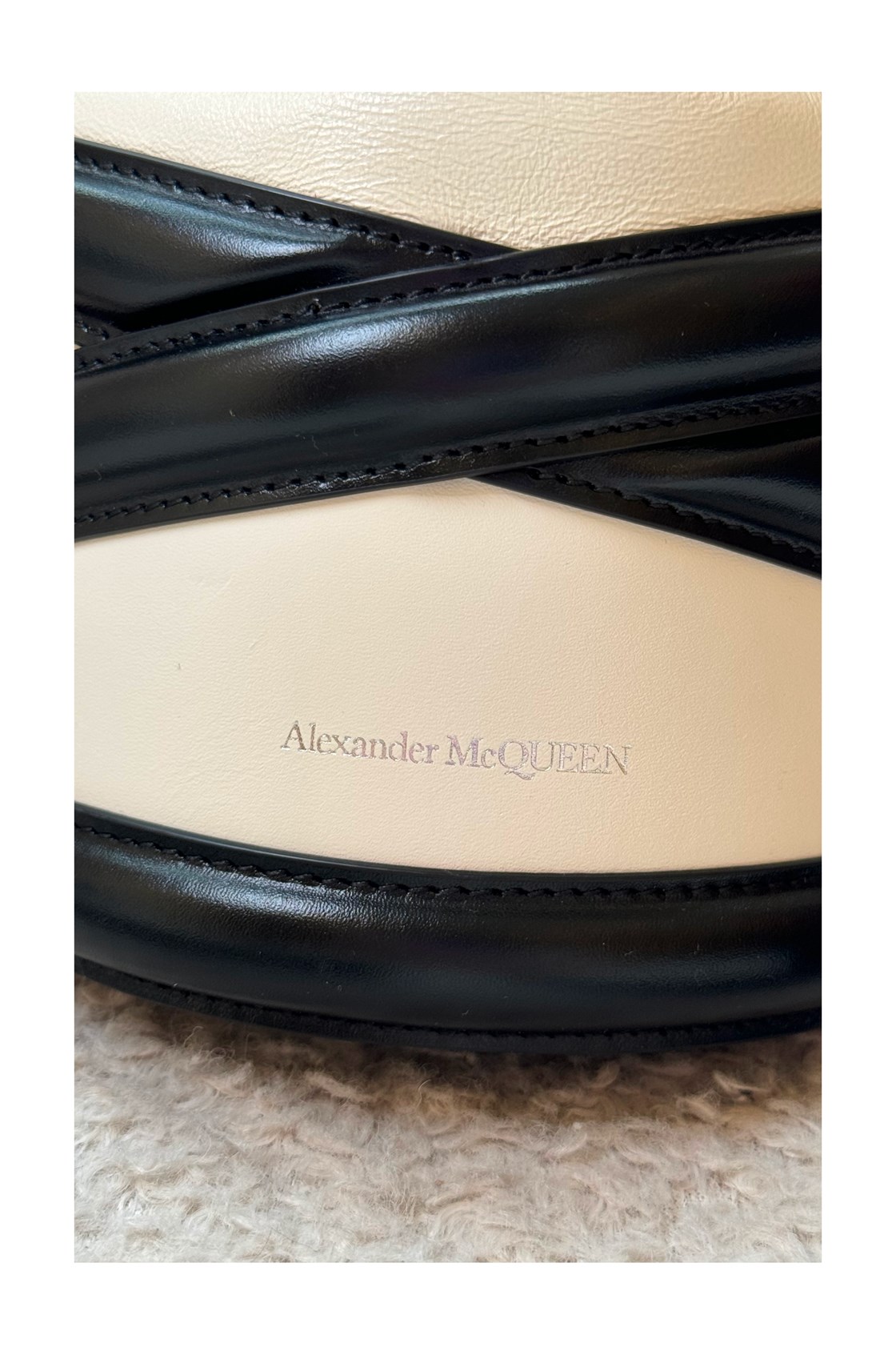 Alexander McQueen Siyah / Bej Bucket Çanta